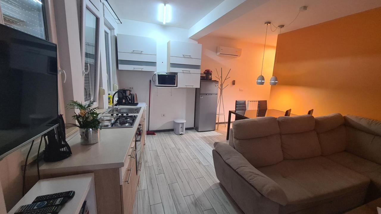 Apartments Peti プーラ エクステリア 写真
