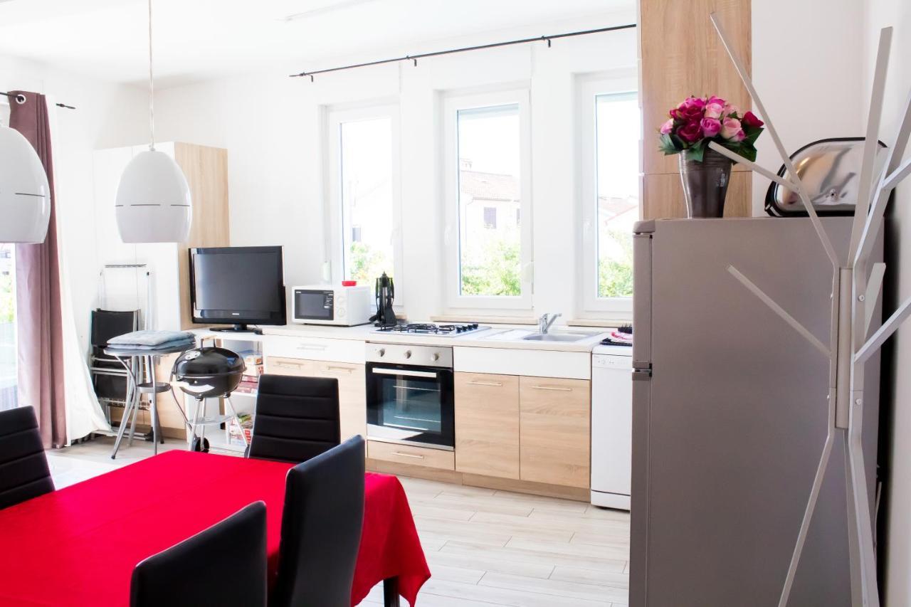 Apartments Peti プーラ エクステリア 写真