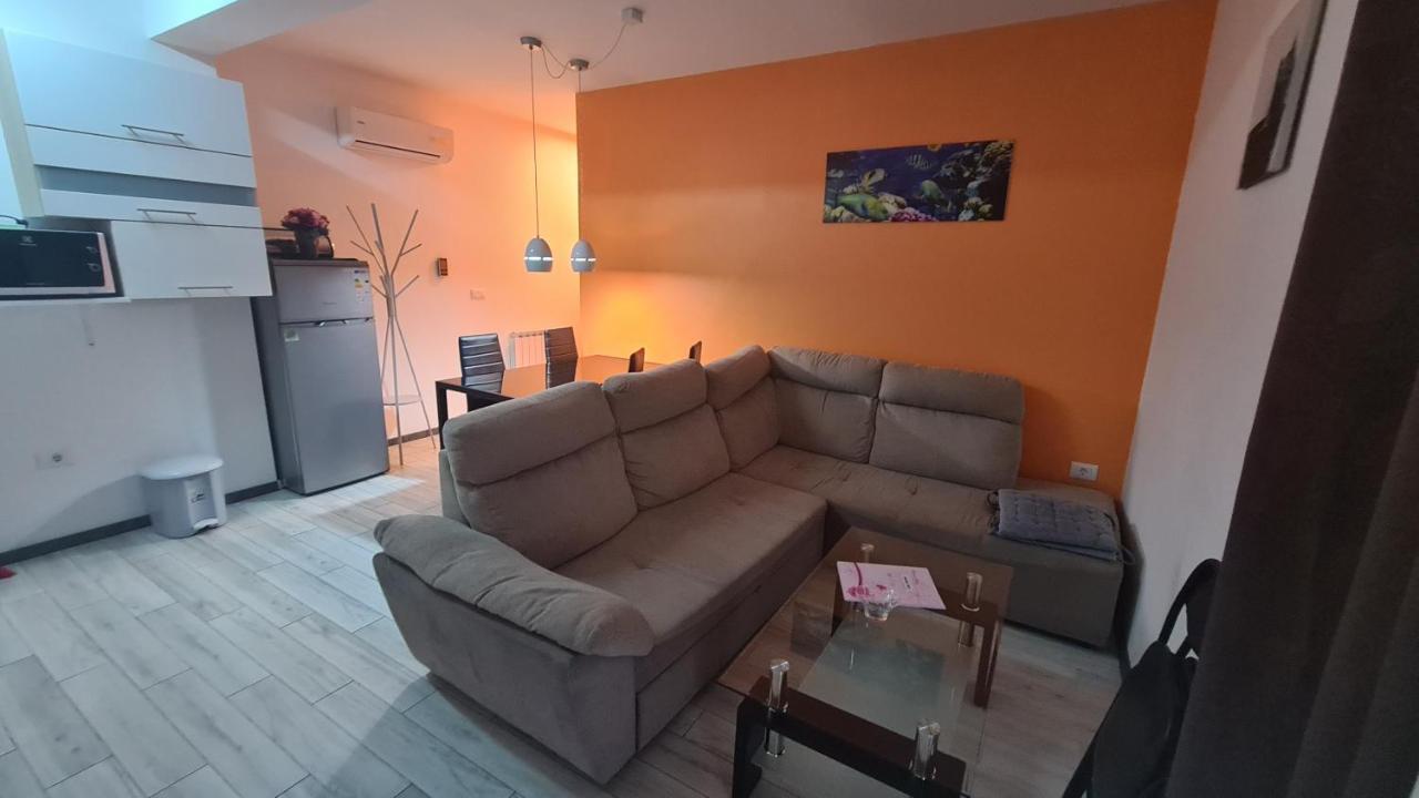Apartments Peti プーラ エクステリア 写真