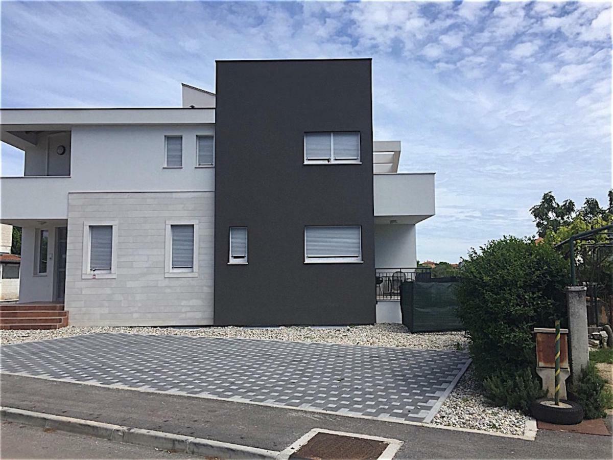 Apartments Peti プーラ エクステリア 写真